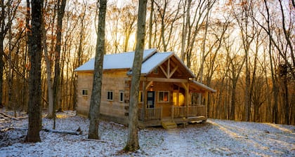 Luxe rustique dans une cabane en rondins privée prÚs de Viroqua