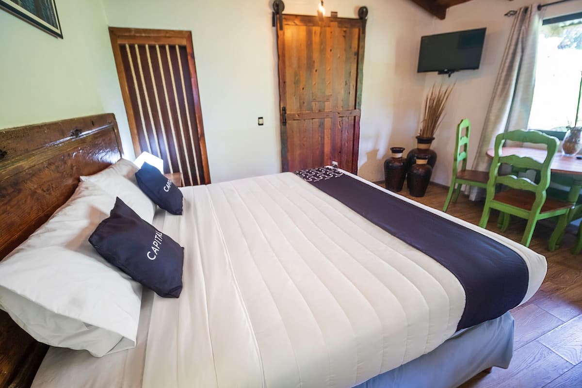 Junior-Suite | 1 Schlafzimmer, kostenloses WLAN, Bettwäsche
