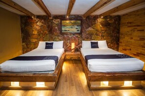 Standaard kamer, 2 tweepersoonsbedden | Gratis wifi, beddengoed