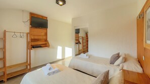 Habitación estándar con 2 camas individuales | Ropa de cama de alta calidad y camas con efecto memoria