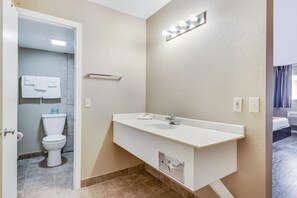 Articles de toilette (gratuits), serviettes fournies