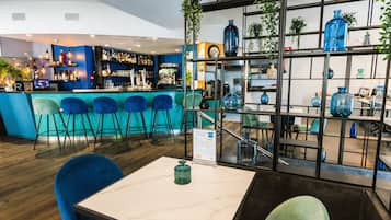 Bar (en el alojamiento)