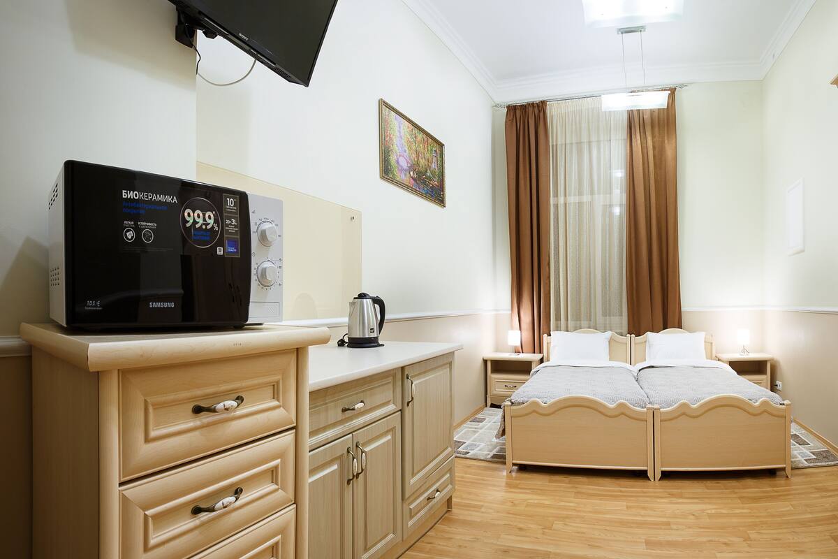 Camera Standard con 2 letti singoli | 1 camera, biancheria da letto di alta qualità, una cassaforte in camera