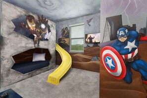 House, Multiple Beds (SR015V: 9 Bed, Treehouse, Avengers, P) | Children’s area - Sr015v: 9 Bed, Treehouse, Avengers, Ping Pong by Villatel (Kissimmee)
