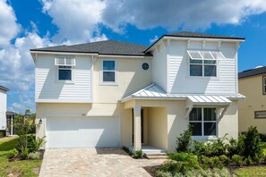 House, Multiple Beds (SR012V: 8 Bed, Pandora, Dinosaur Fun,) | Exterior