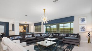 House, Multiple Beds (SR017V: 8 Bed, Nintendo, Harry Potter) | Living room - Sr017v: 8 Bed, Nintendo, Harry Potter, Pool, Shuffle Board (Kissimmee)