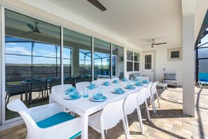 House, Multiple Beds (SR017V: 8 Bed, Nintendo, Harry Potter) | Outdoor dining