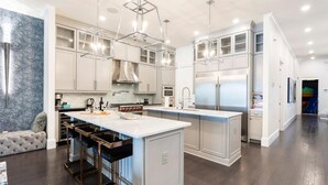 House, Multiple Beds (W002: 6 Bed, Minions, Iron Man, 3rd F) | Private kitchen - W002: 6 Bed, Minions, Iron Man, 3rd Floor Suite (Kissimmee)