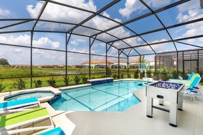 Casa, varias camas (ST012V: 10 Bed, Dinosaurs, Minions) | 10 habitaciones y wifi