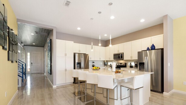House, Multiple Beds (ST014V: 10 Bed, Moana, Star Wars) | Private kitchen - St014v: 10 Bed, Moana, Star Wars (Davenport)