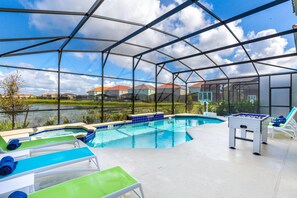 House, Multiple Beds (ST015V: 10 Bed, Star Wars, Finding Ne)