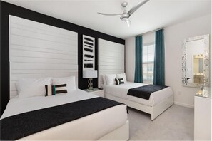 Casa, varias camas (ST003V: 10 Bed, Monsters Inc, Dinosau) | 10 habitaciones y wifi 
