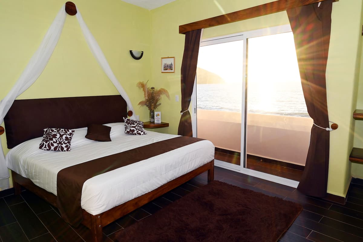 Habitación estándar, 1 cama de matrimonio grande | Ropa de cama
