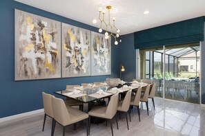 House, Multiple Beds (ST007V: 10 Bed, Princesses, Star Wars) | Private kitchen
