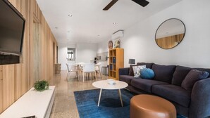 Unclassified image, 3 of 14, button - Chic Beach Studio - This chic two bedroom studio apartment nestled between the front and back beachs (RYE)