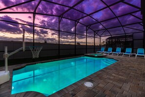 Hus - flera sängar (SR020V: 8 Bed, Princesses, Lego, Pool) | Pool | Utomhuspool