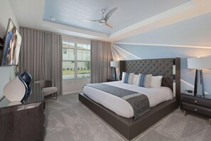 House, Multiple Beds (SR021V: 9 Bed, Star Wars, Frozen, Poo) | 9 bedrooms