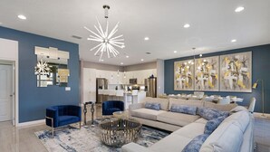 House, Multiple Beds (ST004V: 10 Bed, Frozen, SpongeBob) | Living room