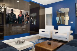 House, Multiple Beds (ST008V: 10 Bed, Pandora, Mickey Mouse) | Living room