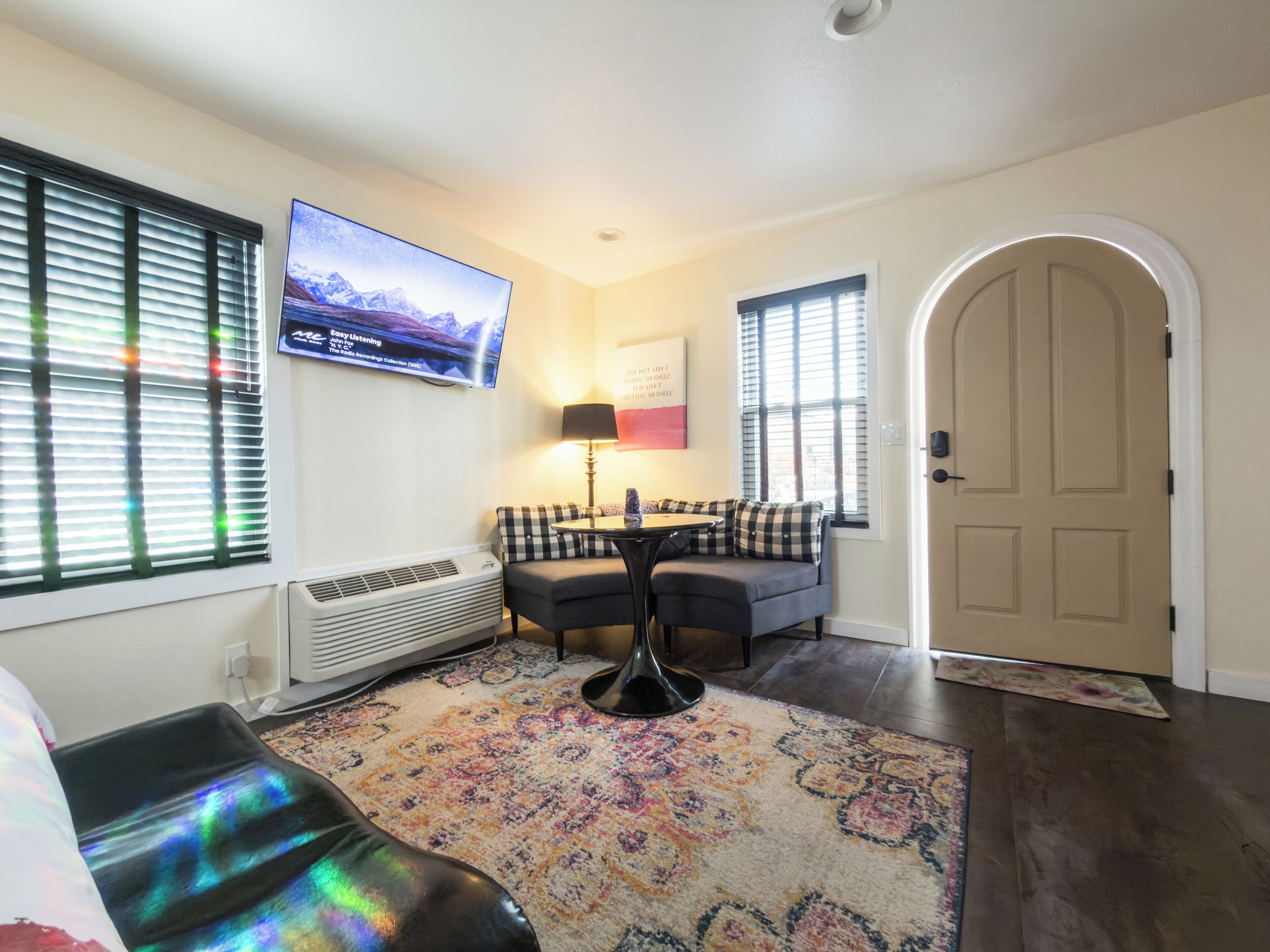 Studio Standard - 1 queensize-säng - icke-rökare (Deluxe Studio Queen) | Sängtillbehör av högsta kvalitet och Tempur-Pedic-madrasser