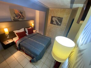 Desk, blackout drapes, iron/ironing board, rollaway beds - Complexe hotelier Marie Louise (Dschang)
