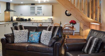 2 bedroom accommodation in Baswick, near Driffield