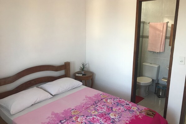 Quadruple Room | Minibar, free WiFi, bed sheets
