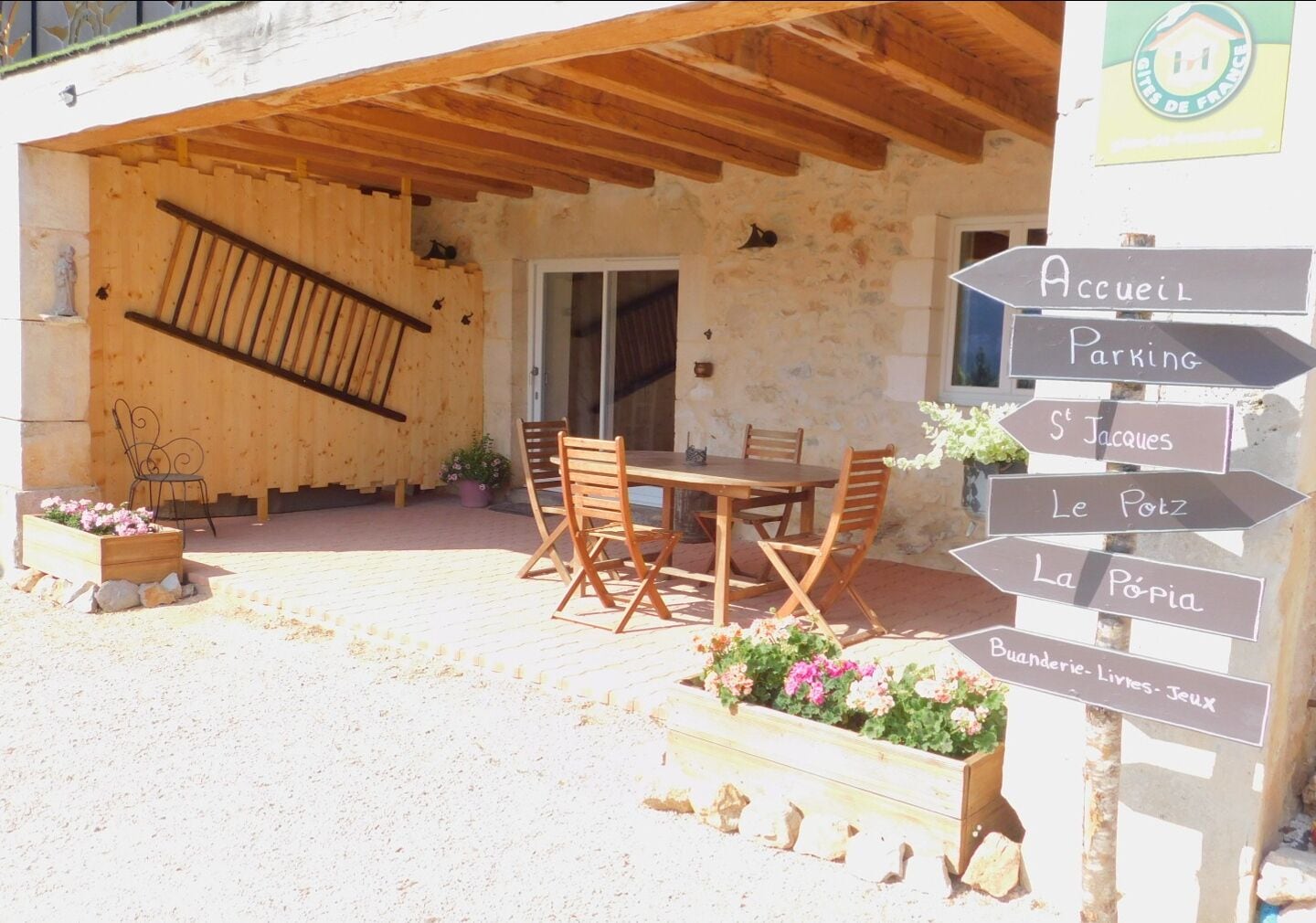 Suite (Le Saint Jacques) | Décoration personnalisée, ameublement personnalisé