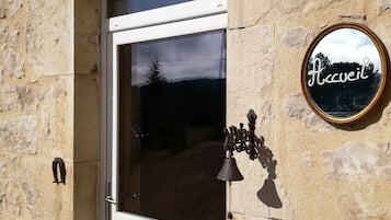 EntrĂ©e de lâhĂ©bergement