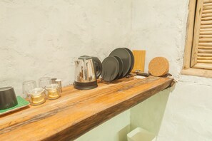 Unclassified image, 4 of 20, button