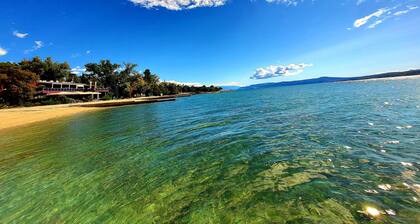 grande maison de ville prĂšs de la plage et de la mer