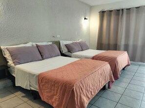 Ropa de cama de alta calidad, edredón, wifi gratis y ropa de cama 