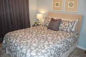 Condo, 1 Queen Bed with Sofa bed, Balcony, Beach View - Seaside Beach & Racquet 3505 (Orange Beach)