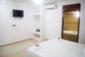 Bed sheets - Hotel Las Palmas (Caleta de Campos)