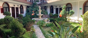 Hotel Los Arcos