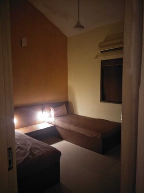 Interior - Beautiful Goan balconied Calangute beach flat (Kerkrade)