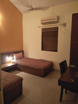 Interior - Beautiful Goan balconied Calangute beach flat (Kerkrade)