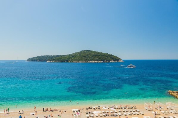 Beach - Ploce Apartments - One-Bedroom Apartment with Sea View - Zupska 1 Street (Dubrovnik)