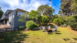 Outdoor dining - YOU, ME AND THE SEA - BLAIRGOWRIE (Blairgowrie)