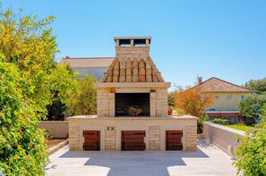 Terrace/patio - Apartments Mladenka- Two Bedroom Apartment with Terrace and Garden View (Orebic)