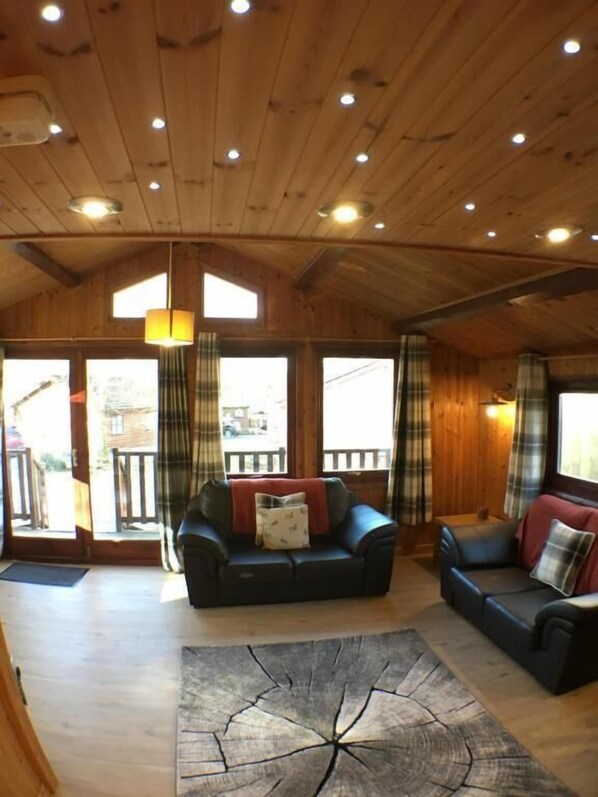 Chalet | Living room | Flat-screen TV - Snowdrop 13 Hot Tub (Carmarthen)