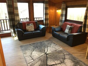 Chalet | Salle de séjour | Télévision à écran plat