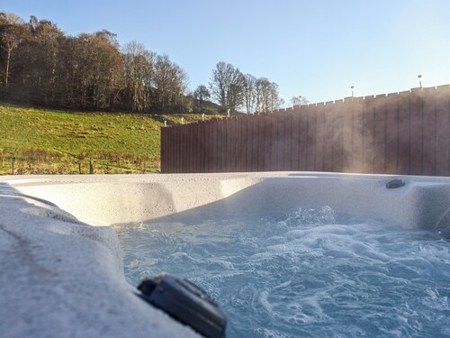 2 bedroom accommodation in Crieff