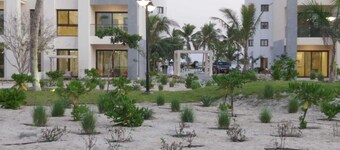 Happy family apartment Hawana Lagoons