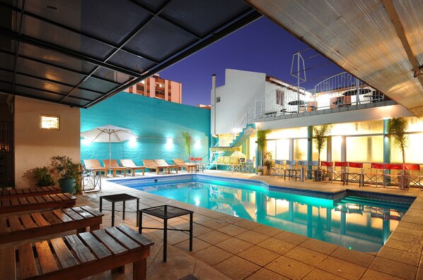 Indoor pool, outdoor pool - Hotel Aranjuez (Villa Carlos Paz)