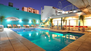 Indoor pool, outdoor pool