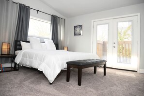 4 bedrooms, iron/ironing board, travel cot, WiFi