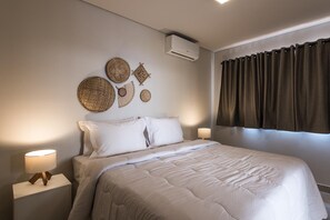 Een minibar, gratis wifi, beddengoed