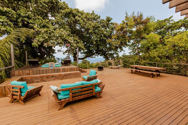 Kamar Triple Standar | Teras/patio