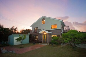 Exterior - D 360㎡ House seaview ONNA, 5BR Party MAX20P海灘徒歩2分 (Tancha, Onna, Kunigami District)